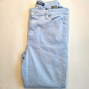 Light Wash skinny jeans